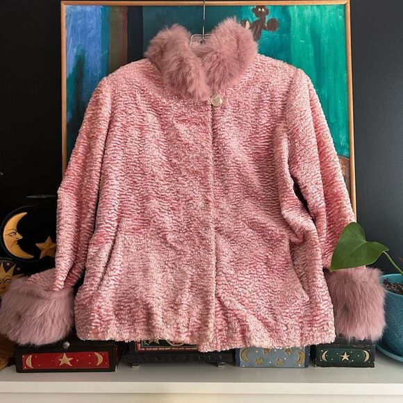 Vintage 90s Novelti Pink Faux Fur Jacket with Fluffy Collar and Cuffs 9/10 - Picture 1 of 16